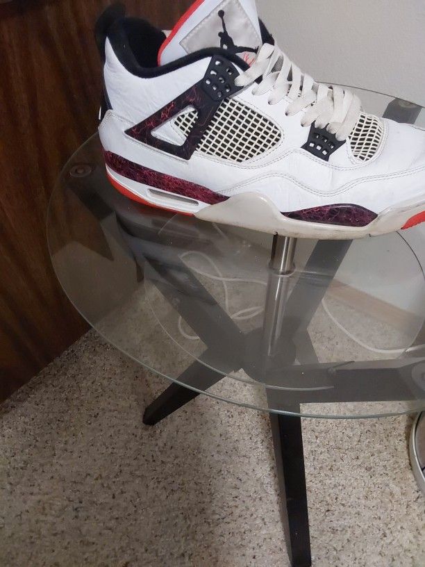 Retro 4s  NOS 