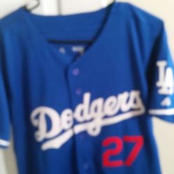 Men Baseball Jersey- Size Medium (runs small)