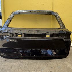 2024-2025 CHEVY EQUINOX TAILGATE 