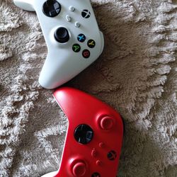 X Box Controllers 