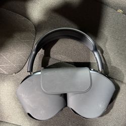 AirPod Max midnight