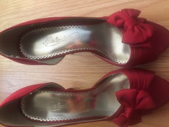 MichaelAngelo satin heels 61/2