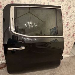 GMC Sierra 1500 Denali 2022 Passenger Side Rear Door 