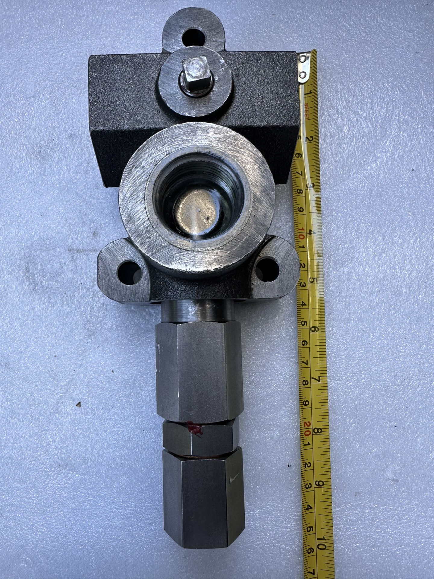 HRV10025 - In-Line Relief Valve, 1" NPT, 3000 PSI Max, 50 GPM Max Flow, Cast Iron for Truck and Trailer Hydraulic Systems