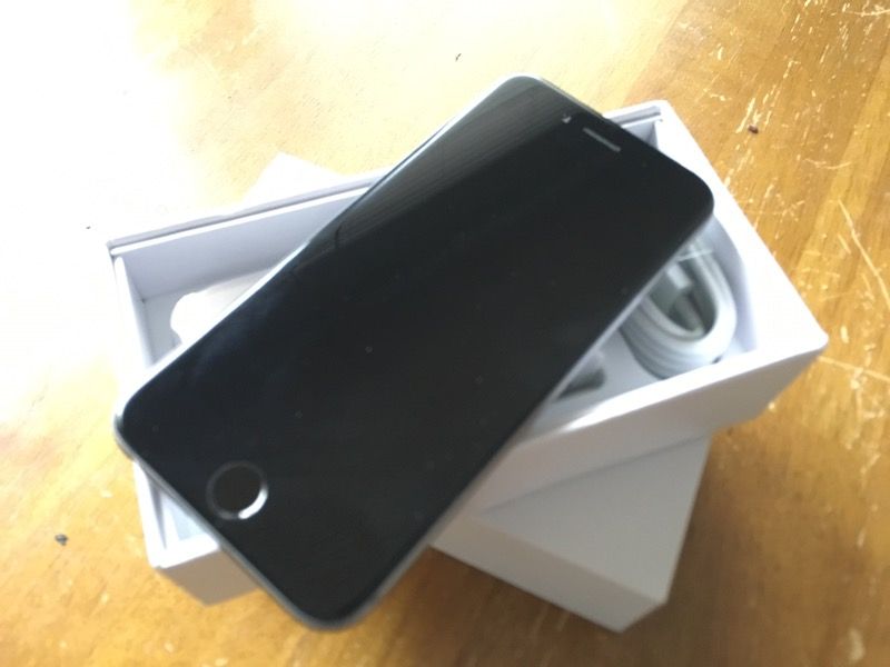 Factory Unlocked iPhone 6S 64GB Space Gray