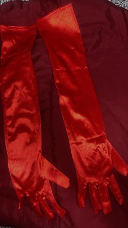 21’ Silk Red Gloves (READ DESCRIPTION)