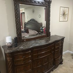 Mahogany Luxury King size bed set