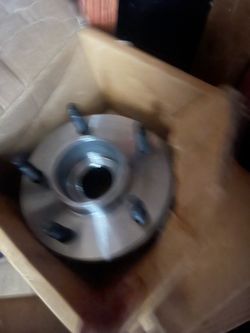 Universal 5 lug wheel bearings 4 and 2 cv axle