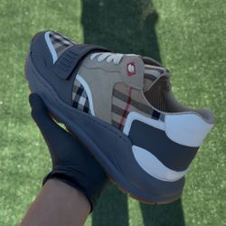 Burberry Shoes