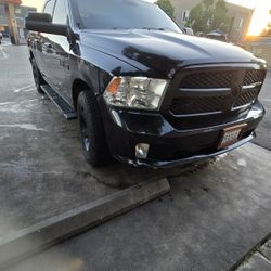 Black Ram 2014, 5.7 L. 4 Doors 