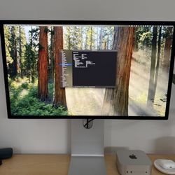 Nano textured height Adjustable Studio Display