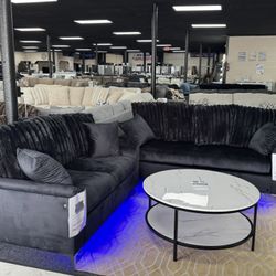 Sofa & Loveseat. 🚚WE DELIVER🚚