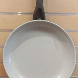 Fry Pan / Skillet _ 12 Inches _ None Stick ( NEW ) cookware, dinnerware