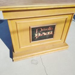 Private Bar And Gambling Gaming Furniture Piece 