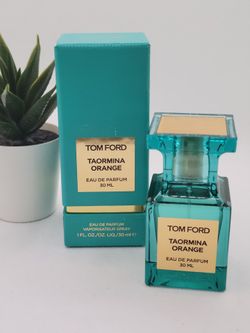 TOM FORD 

Taormina Orange Eau de Parfum

1 fl ⭐️
