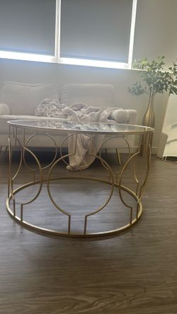 Contemporary Round Glass Coffee Table