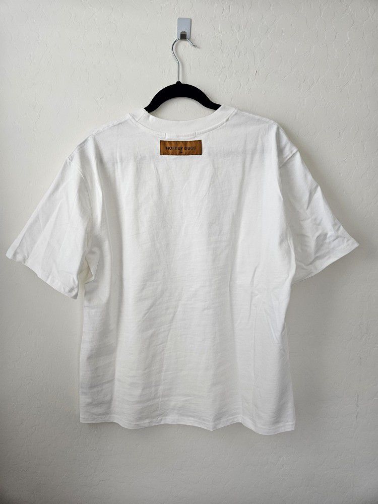 Louis Vuitton T-shirt for Sale in Colorado Springs, CO - OfferUp  Louis  vuitton shirts, Louis vuitton t shirt, Gucci t shirt women