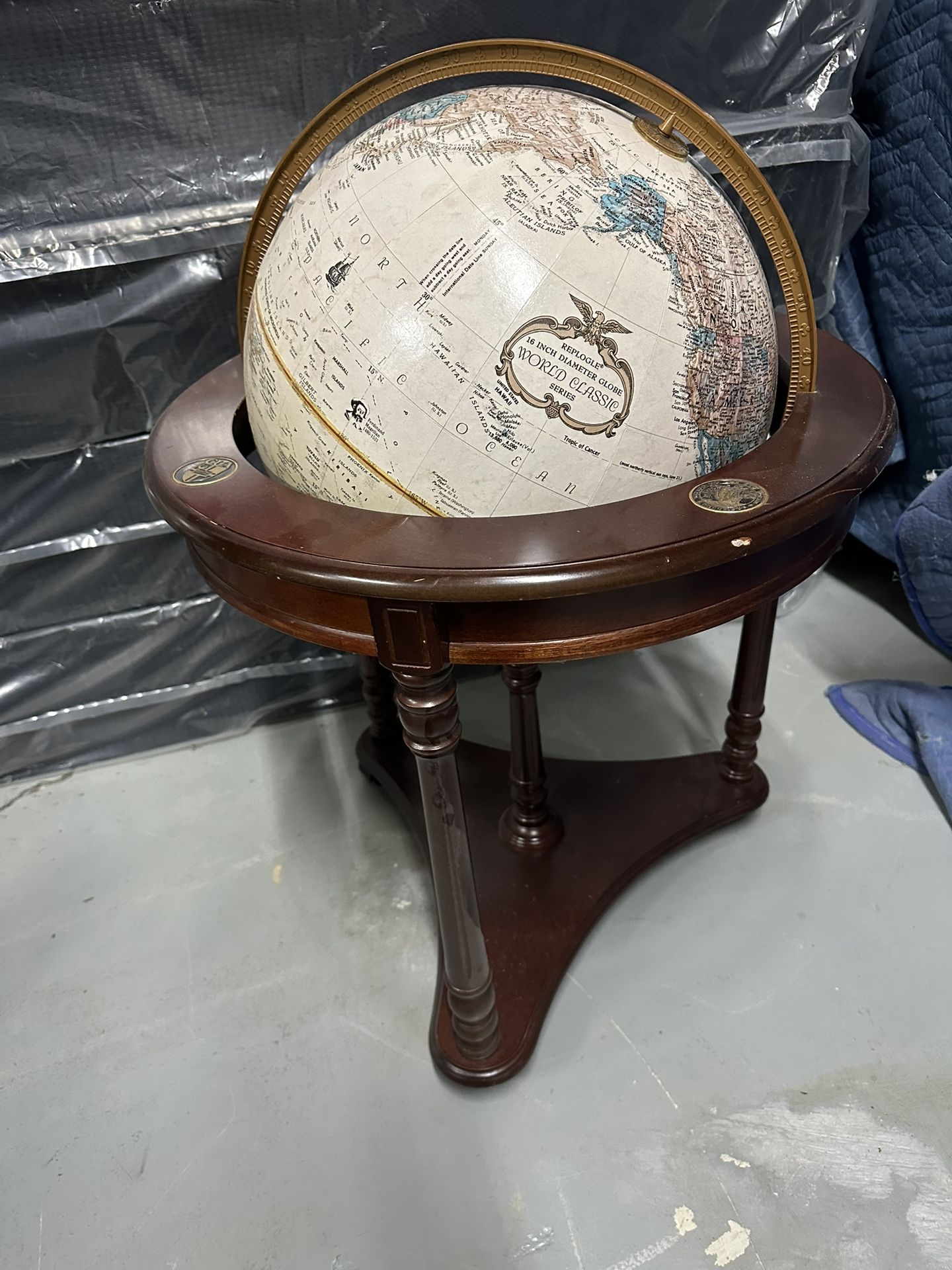 16” World Globe