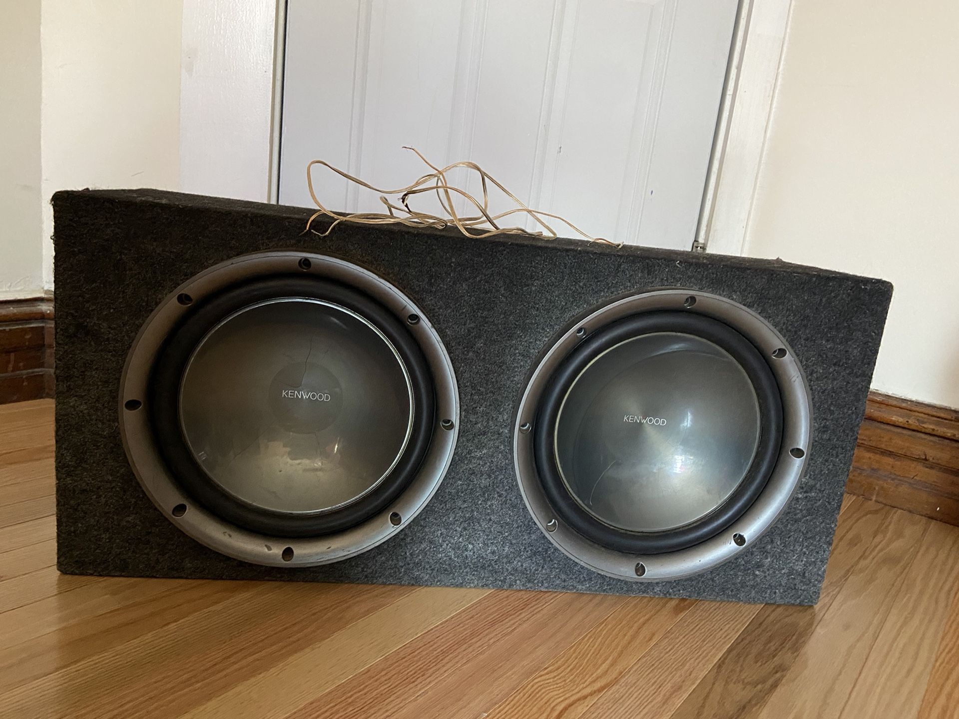 Kenwood Bass Booster/Speaker