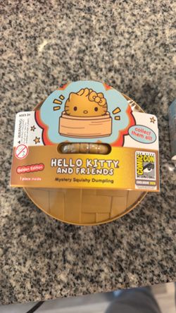 SDCC exclusive Hello Kitty and friends mystery squishy dumpling Golden edition