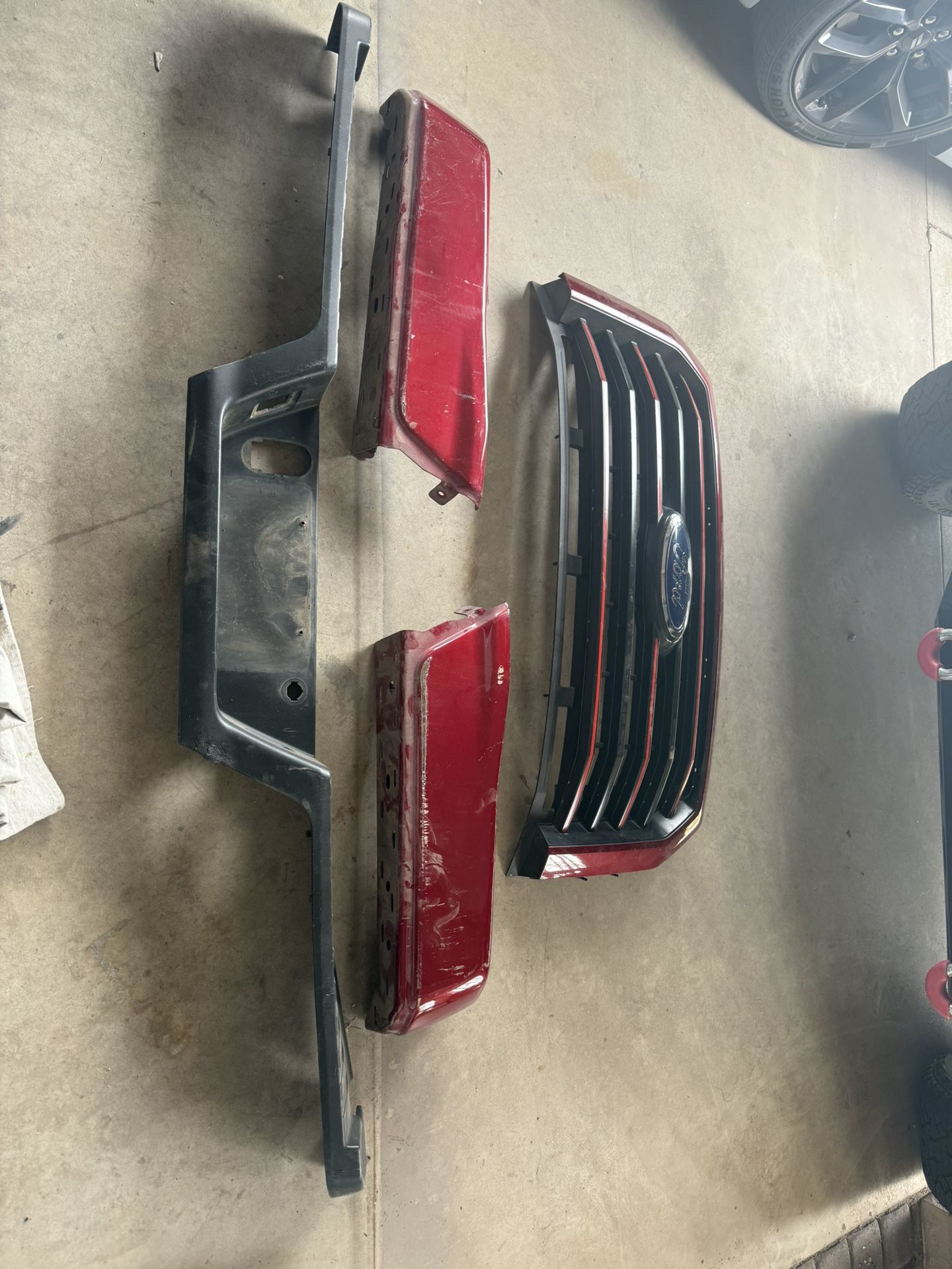 Ford F150 grill And Bumper