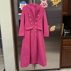 Style pink trench coat