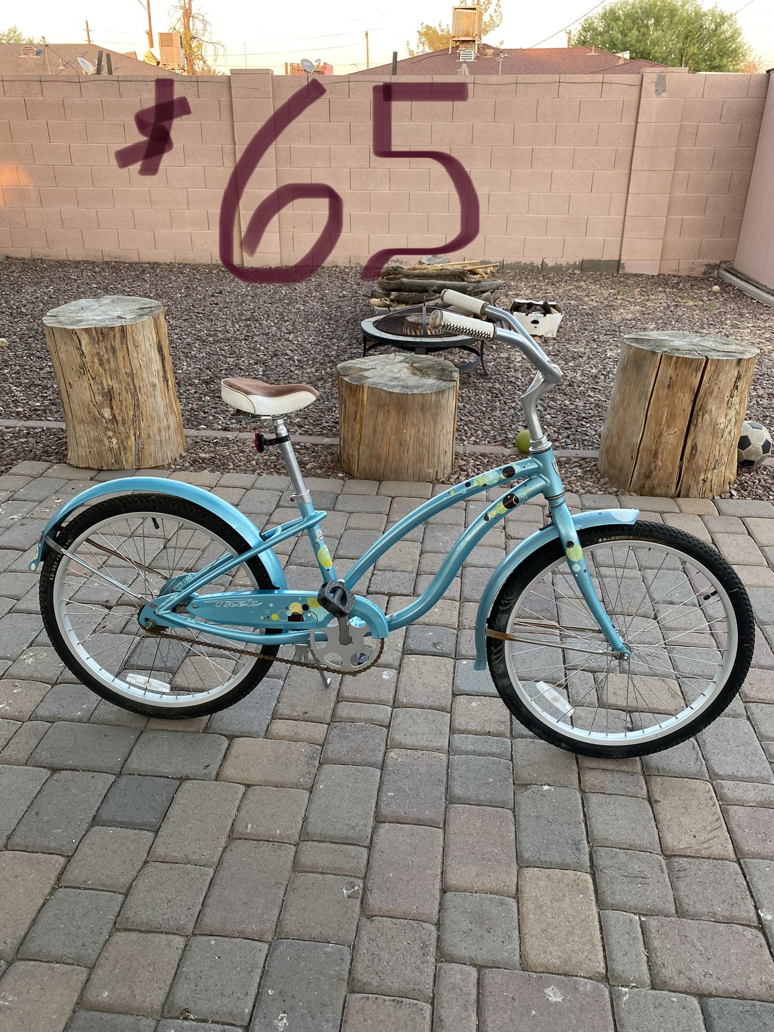 Trek Wasabi Women Girl Beach Cruiser Bicycle for Sale in Phoenix