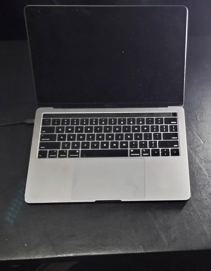 $400 MacBook Pro 13 (2018)