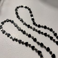 Black Heart Beaded Necklace – Dainty Vintage Style