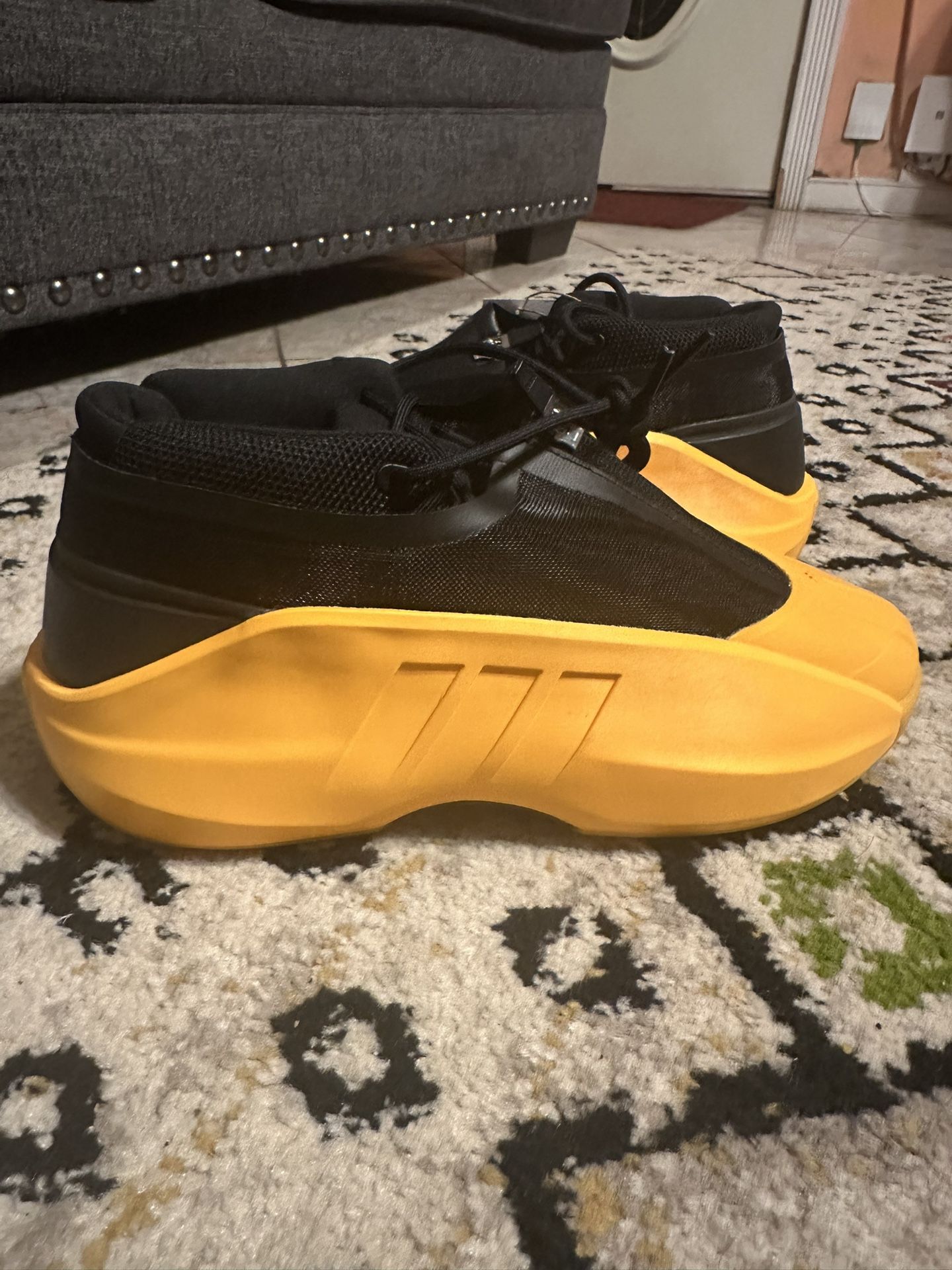 Brand new Adidas Infinity Crew Yellow size 9.5 no box