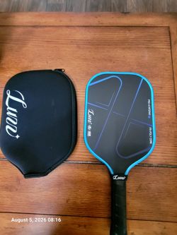 Luzz pickleball paddle