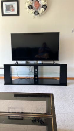 Tv stand