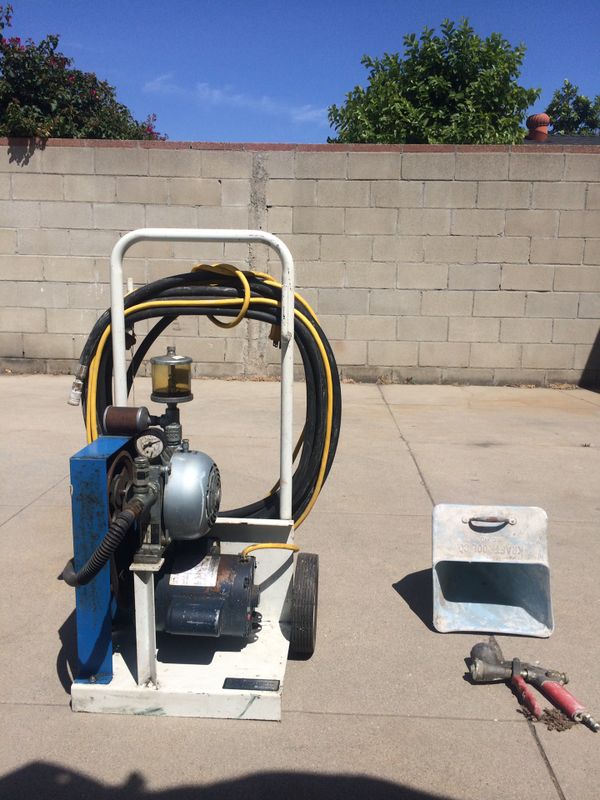 Texture sprayer/Dry wall texture machine. for Sale in Huntington Park