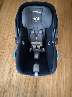 UPPAbaby Mesa Car seat + Base