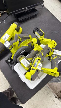 Ryobi 6 Pierce Set 