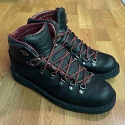 Danner Mountain Pass Gore-Tex GTX Arctic Night Black Leather Red Size 11 EE Wide