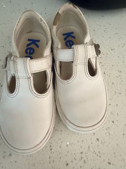 Toddlers shoes and shirts