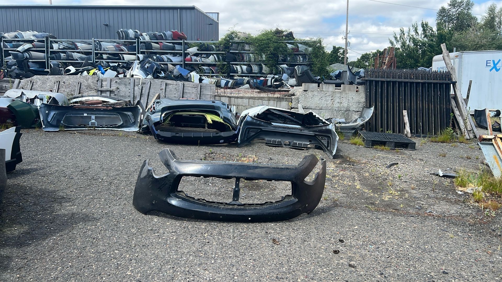 2009 To 2011 Infiniti FX 35 Front Upper Bumper IN1000 243