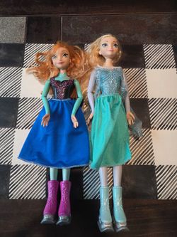 Disney Frozen Movie Ice Skating Elsa & Anna Dolls Set 2013/2014