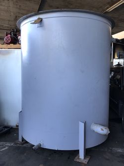 Metal tank