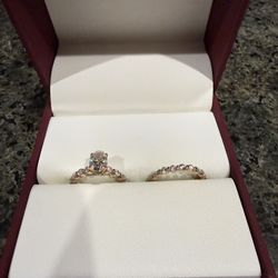 2 CTW VS Band 1 CT VS Center Oval 14K Gold Engagement Set