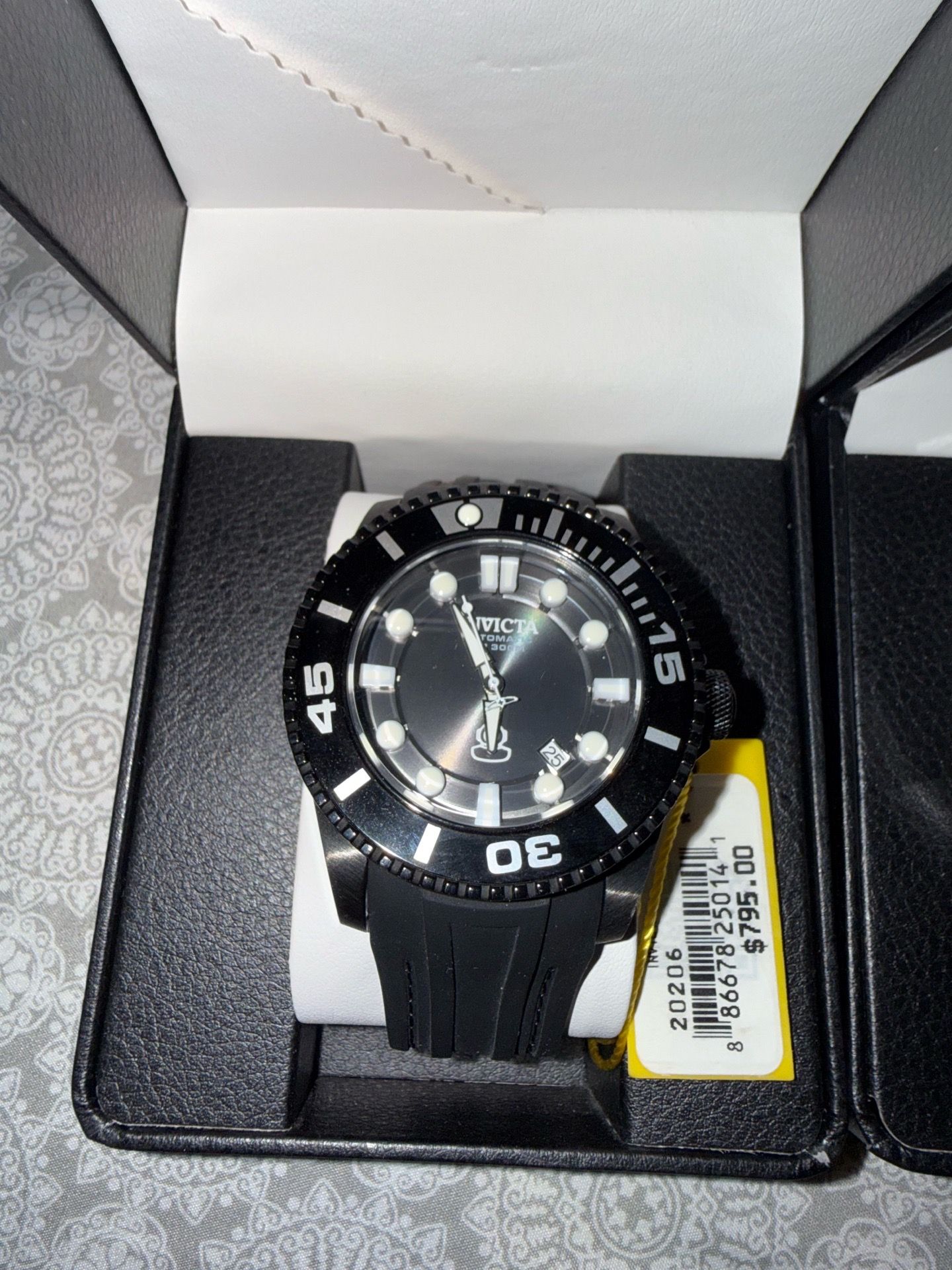 Invicta Men's Automatic Diver Watch 200m Black Dial Rubber Strap Date 50mm