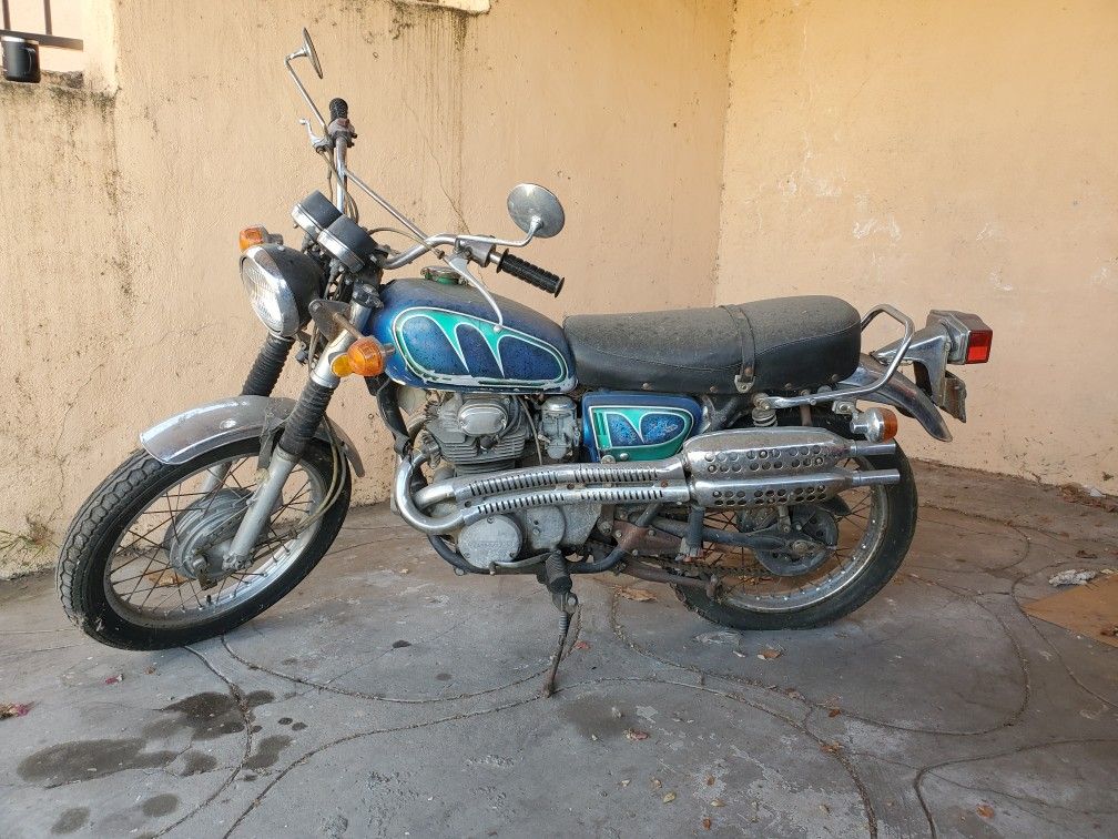 1973 Honda CL350 Scrambler - Motorcycle