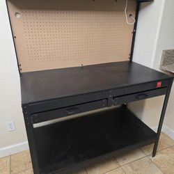 Workbench With Light