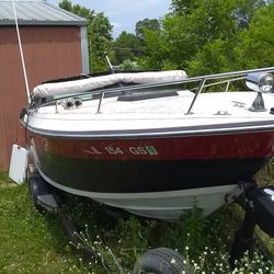 Chaparral 235 XLC  Boat And Trailer. Titles  For Both The Trailer And Boat.