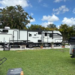 Mallard 2021 Travel Trailer 