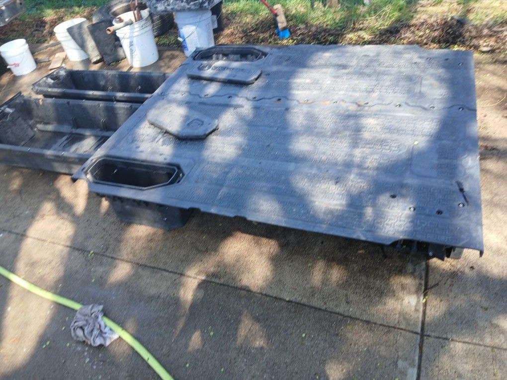Decked Toolbox