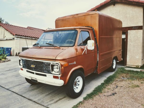 Chevy g30 van box truck short for Sale in Las Vegas, NV - OfferUp