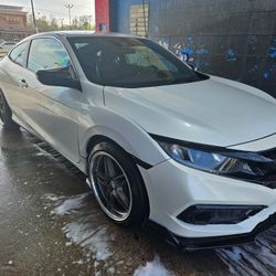 2020 Honda Civic Sport Coupe. 
