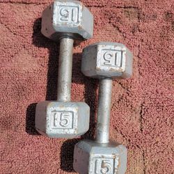 SET OF 15LB.  HEXHEAD DUMBBELLS
 TOTAL 30LBs. 
7111  S. WESTERN WALGREENS 
$30  CASH ONLY AS IS